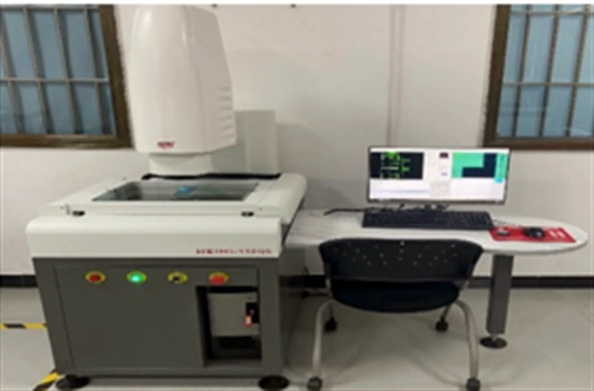 Optical measurement setup used to review LCD module brightness and visual performance
